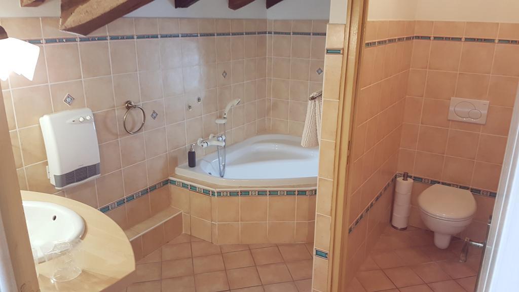 Chambre D'Hotes Moulin Urketa Ayherre Номер фото
